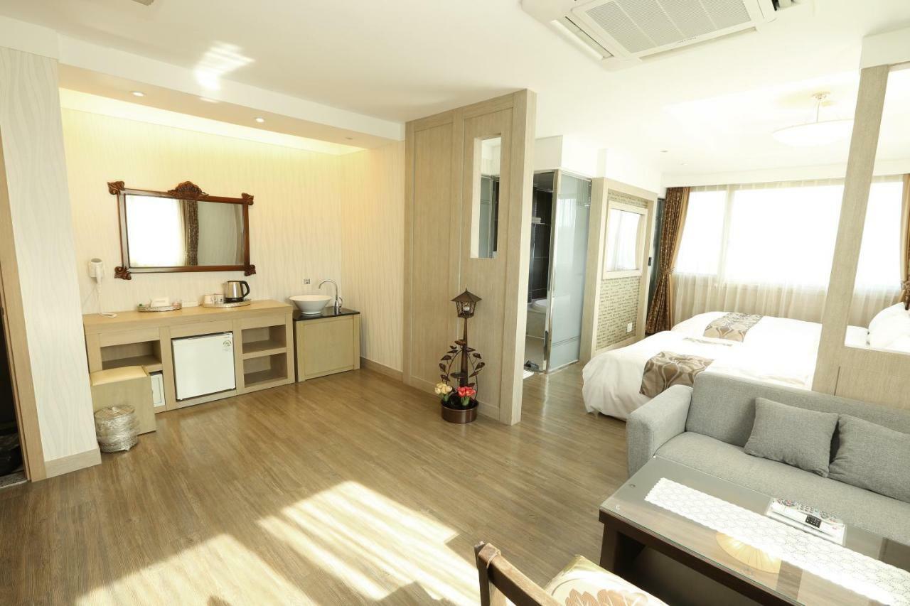 Incheon Prince Hotel エクステリア 写真